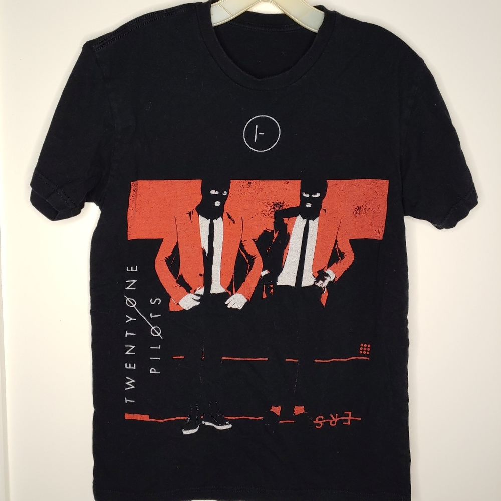Twenty One Pilots concert t shirt